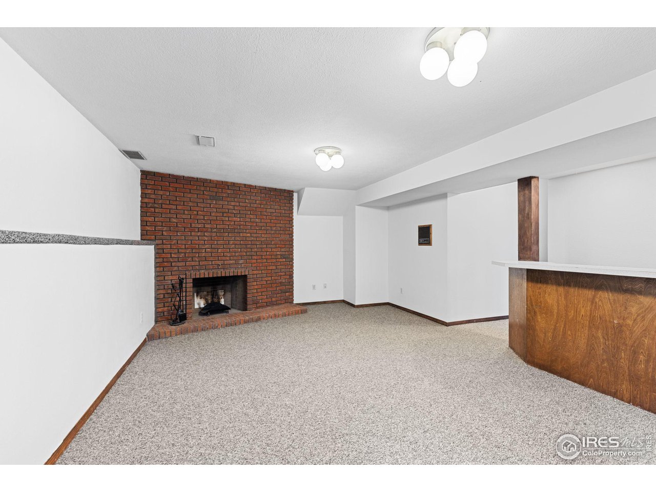4709 Chippendale Dr