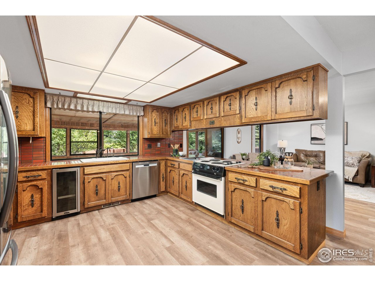 4709 Chippendale Dr