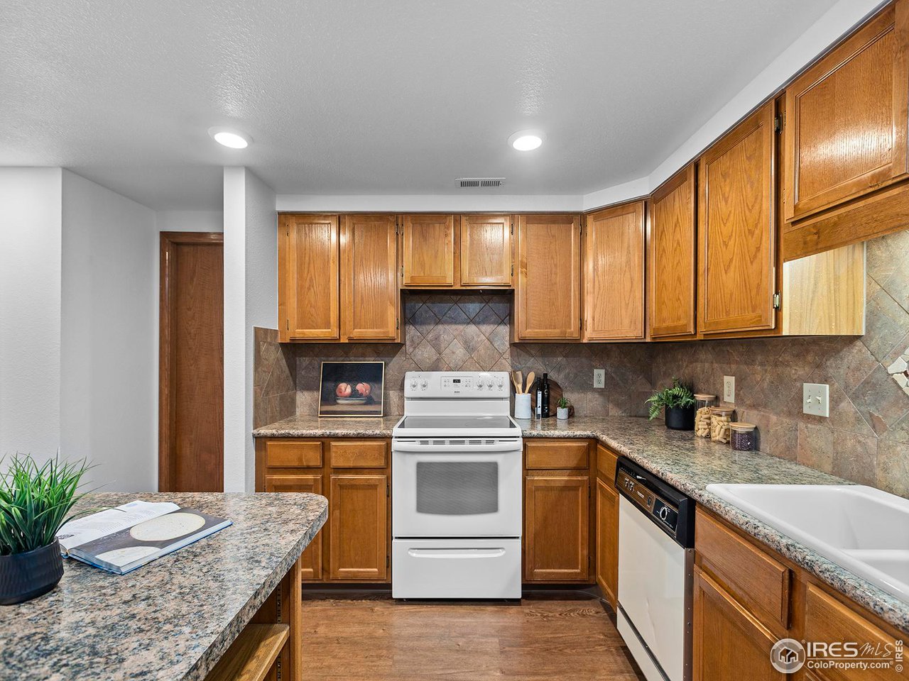4560 Larkbunting Dr 7B
