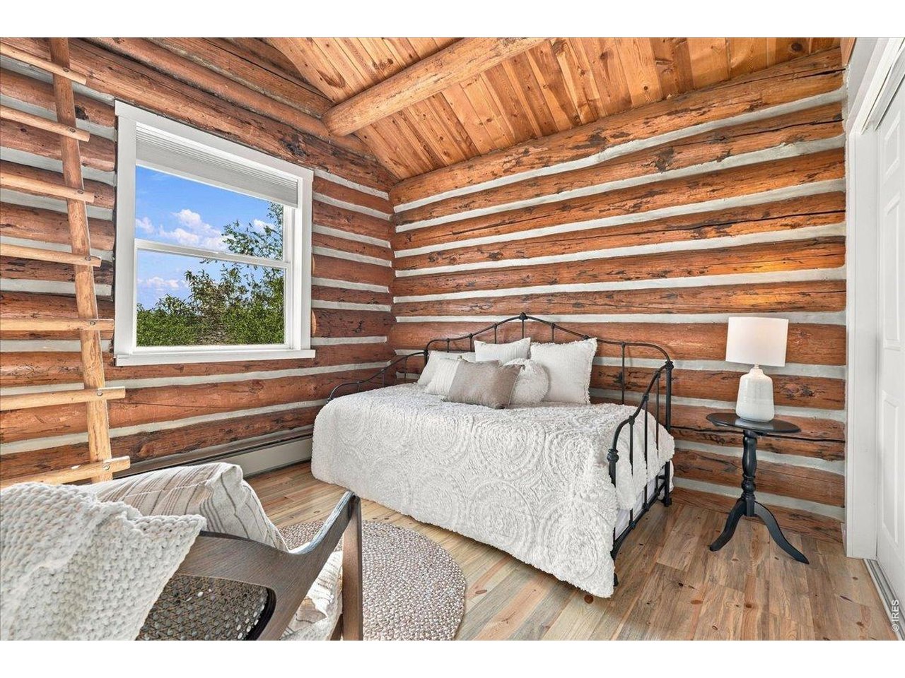 2809 Lake Hollow Rd