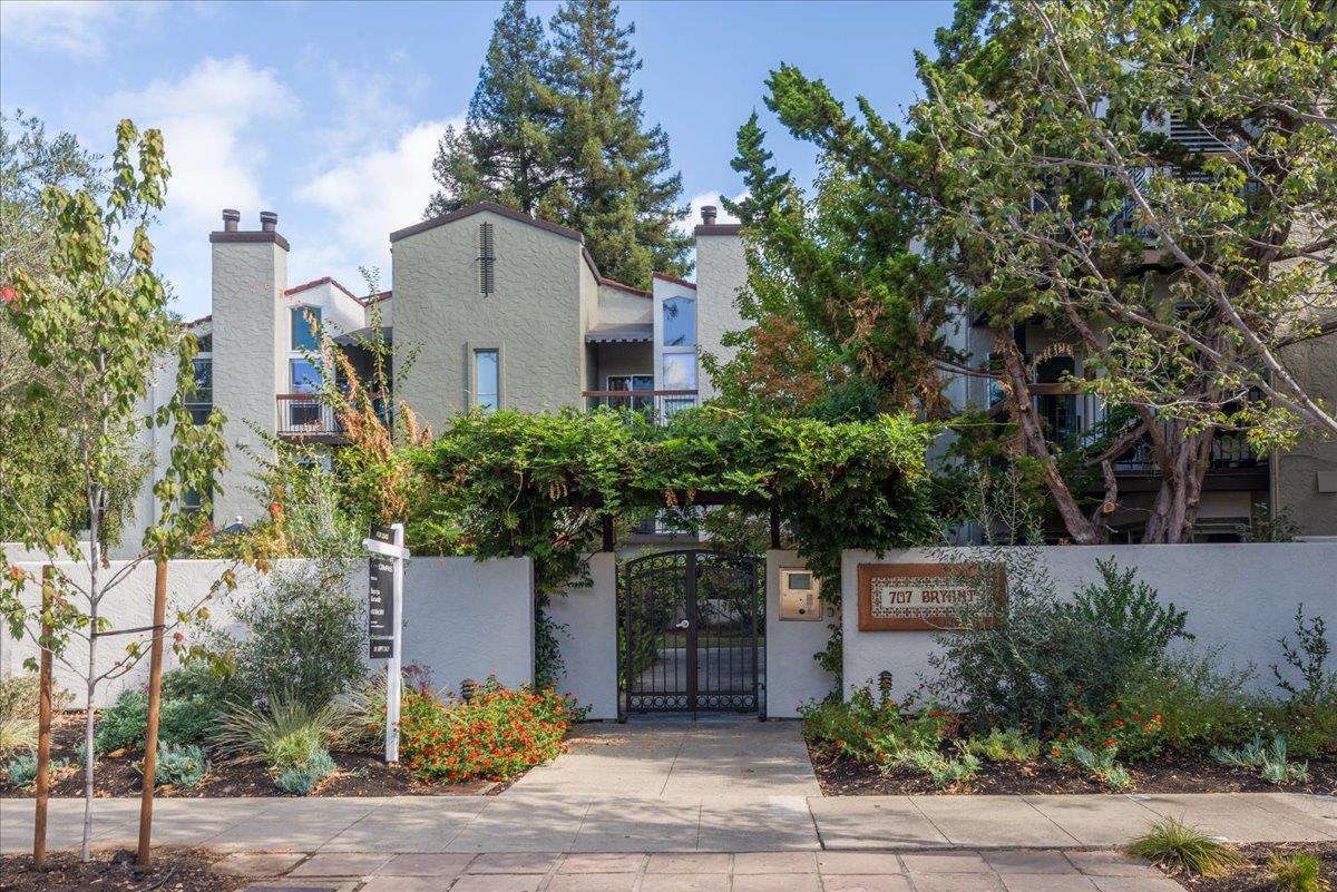 707 Bryant ST 203