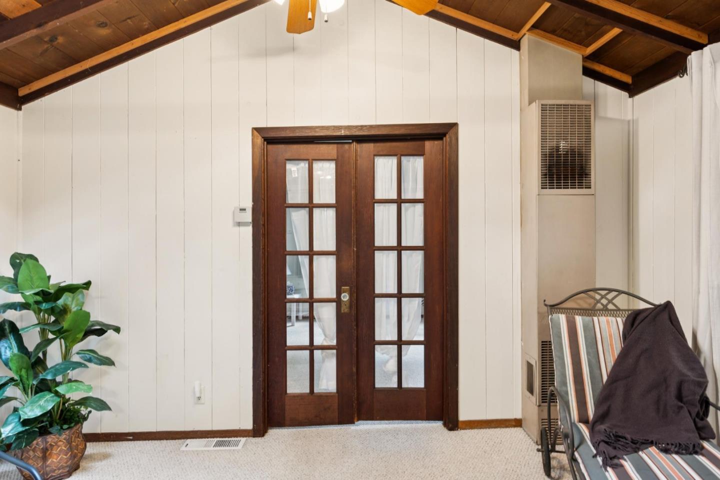 180 Cresta DR