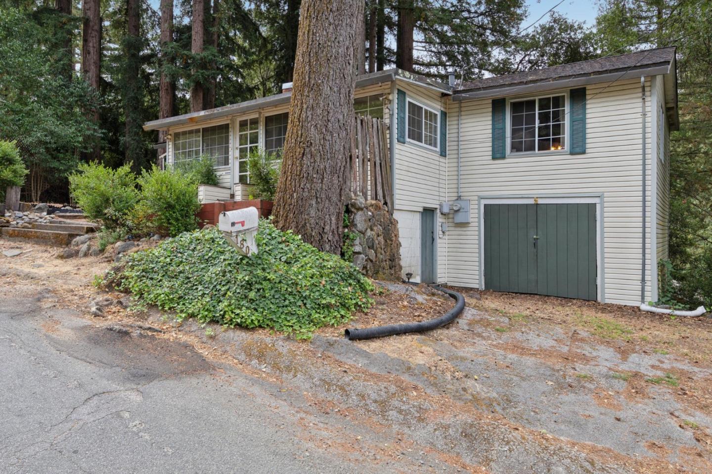 180 Cresta DR