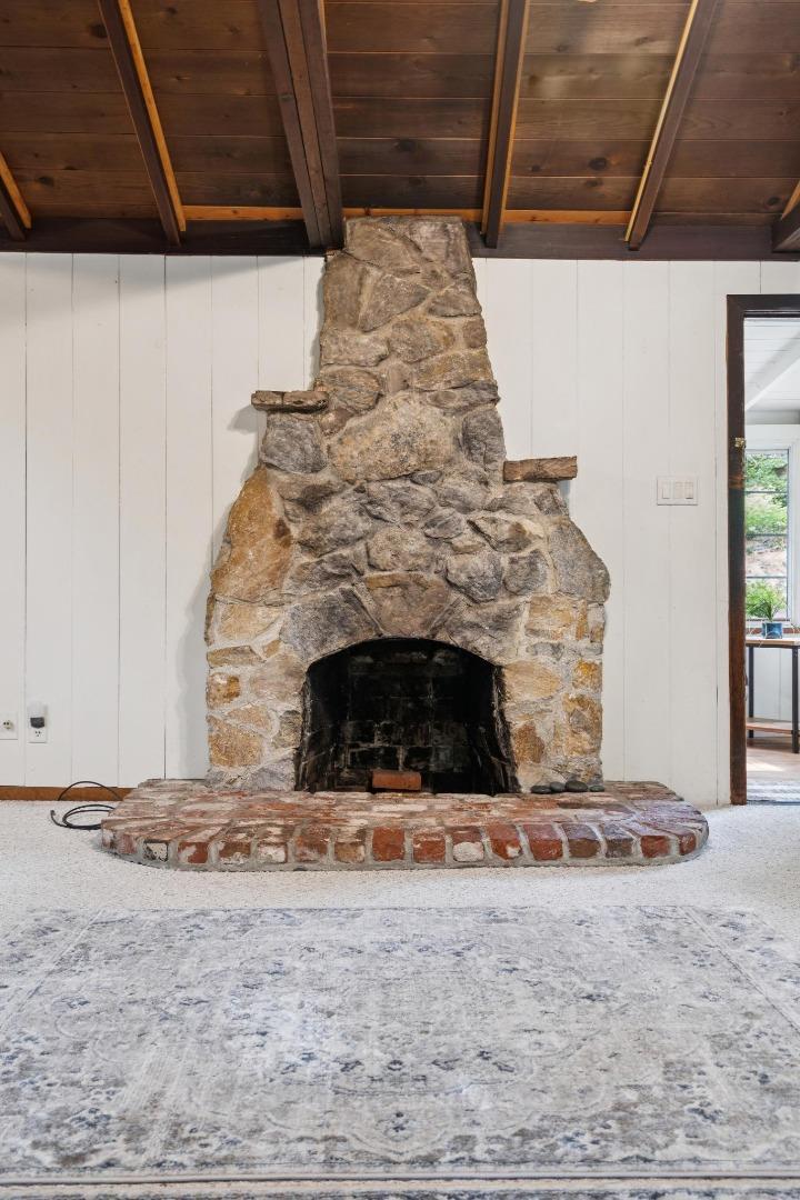 180 Cresta DR