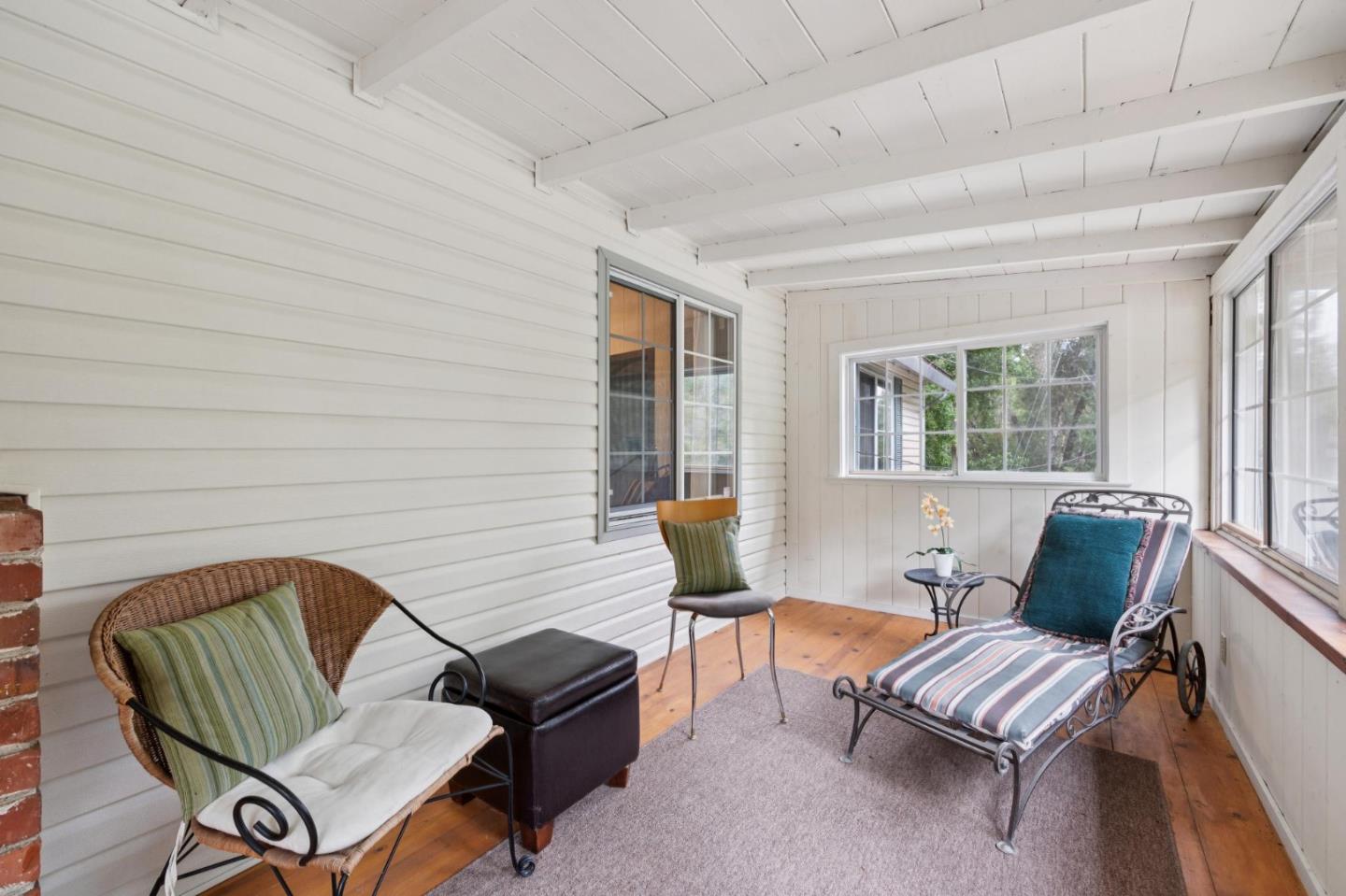 180 Cresta DR