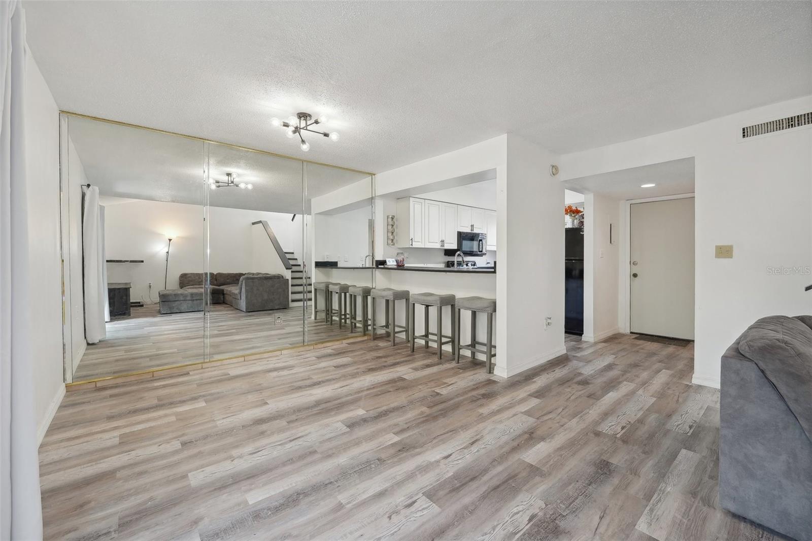 134 SCOTTSDALE SQ #134