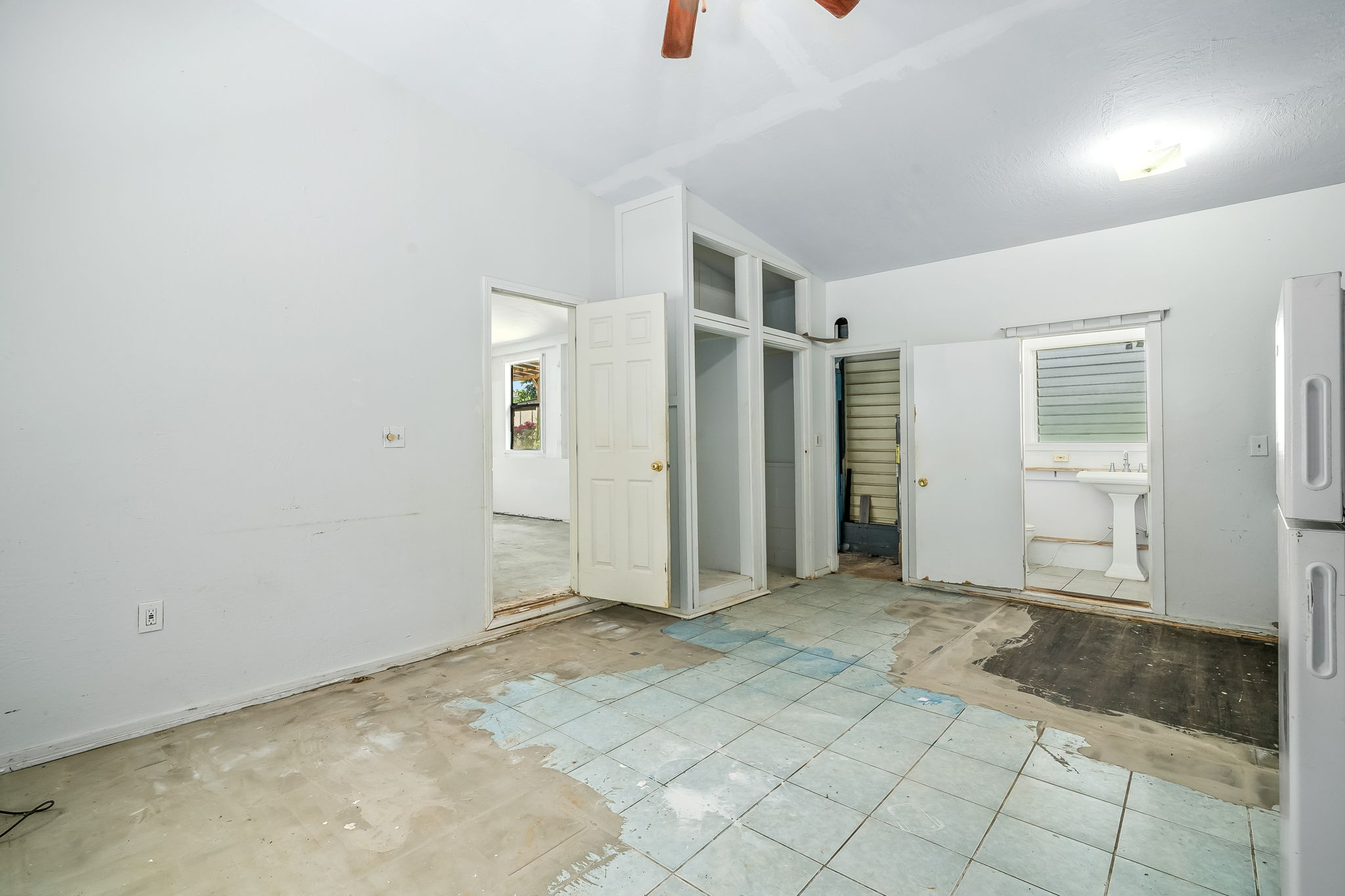 3600 WAHA RD