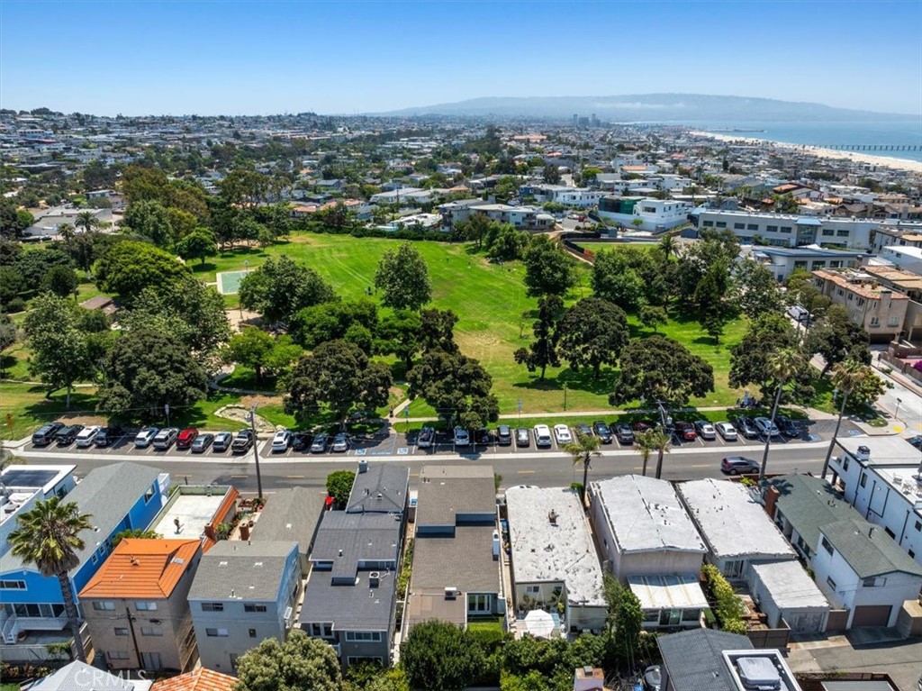 Gorgeous Single Family // North Hermosa Beach