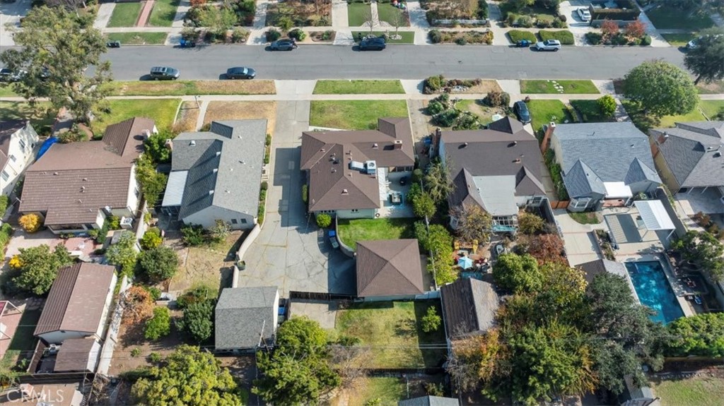 1745 Grand Oaks Avenue