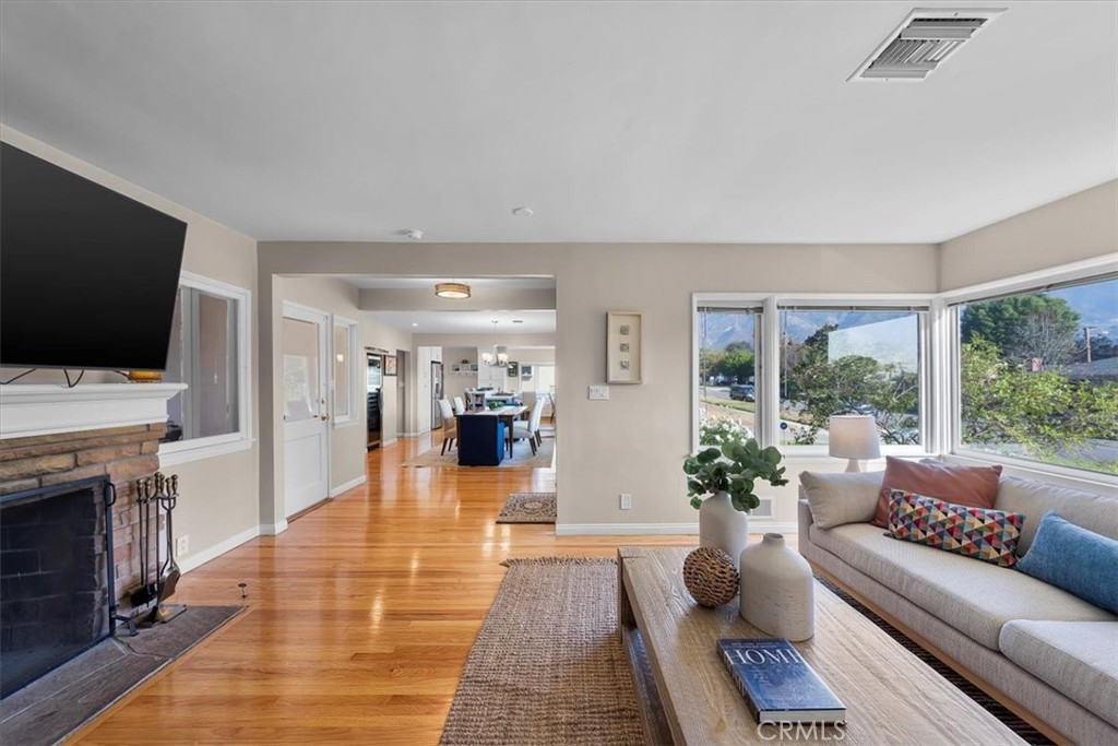 1745 Grand Oaks Avenue