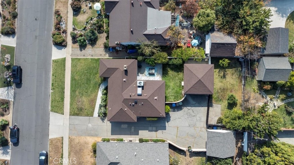 1745 Grand Oaks Avenue