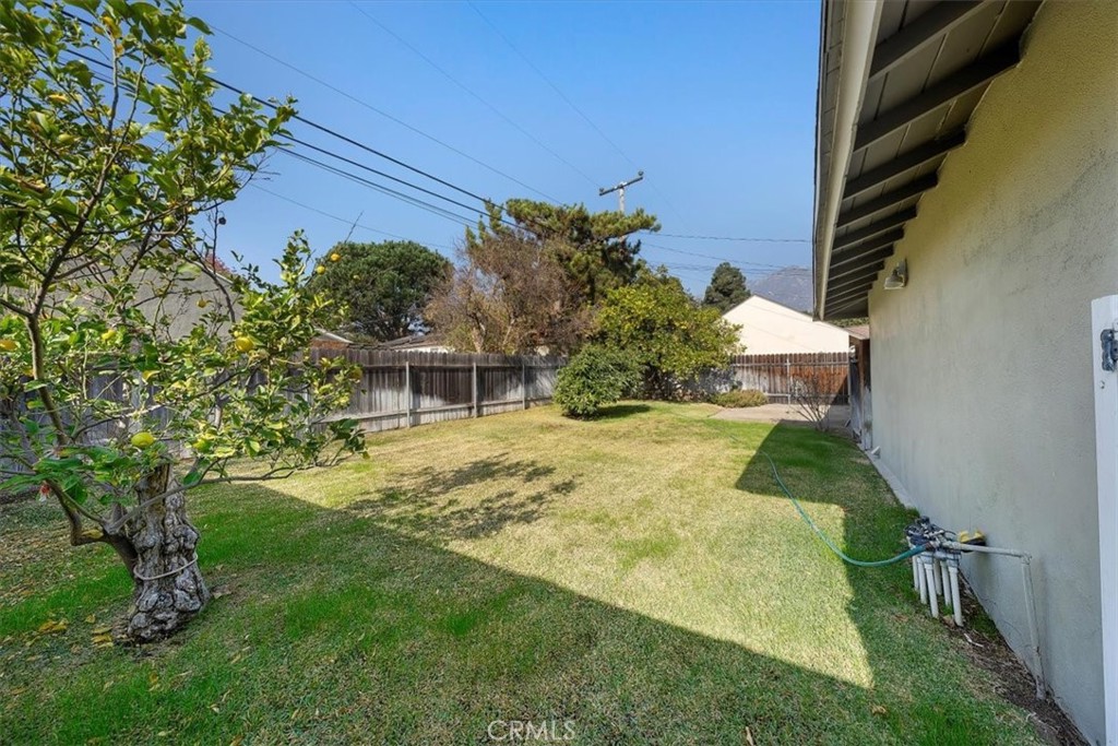 1745 Grand Oaks Avenue