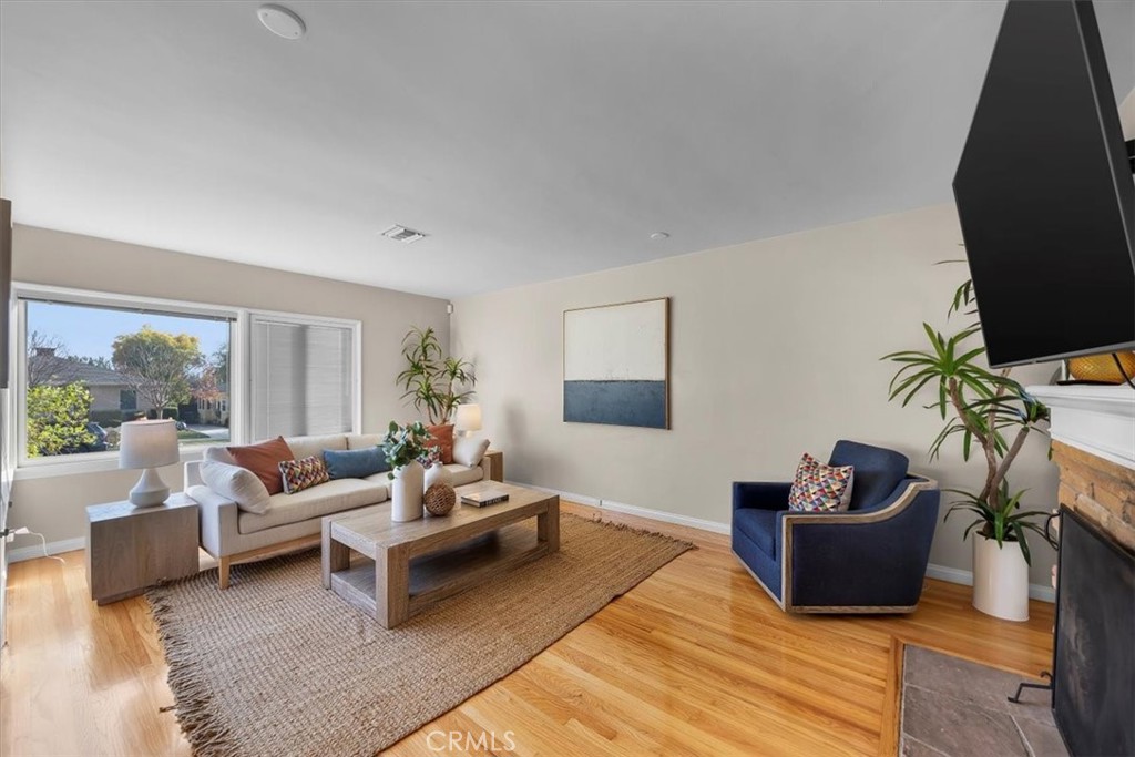 1745 Grand Oaks Avenue