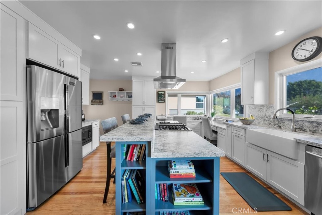 1745 Grand Oaks Avenue