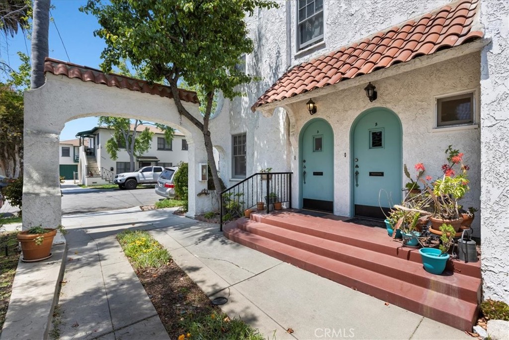 386 Mira Mar Avenue