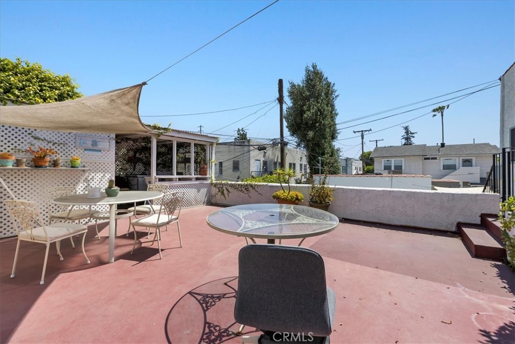 386 Mira Mar Avenue