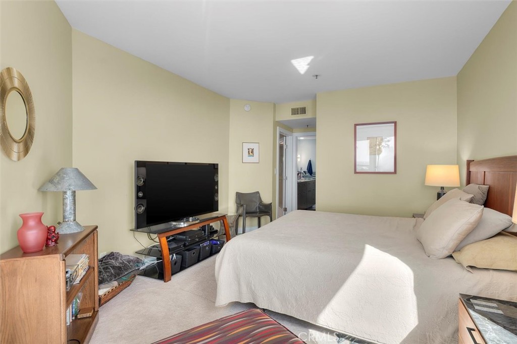 510 The Village 307