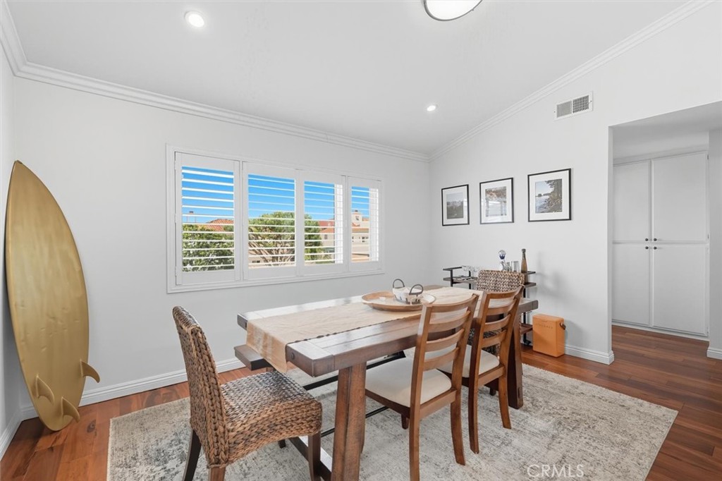 220 S Helberta Avenue E