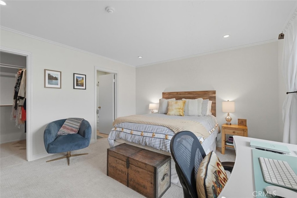 220 S Helberta Avenue E