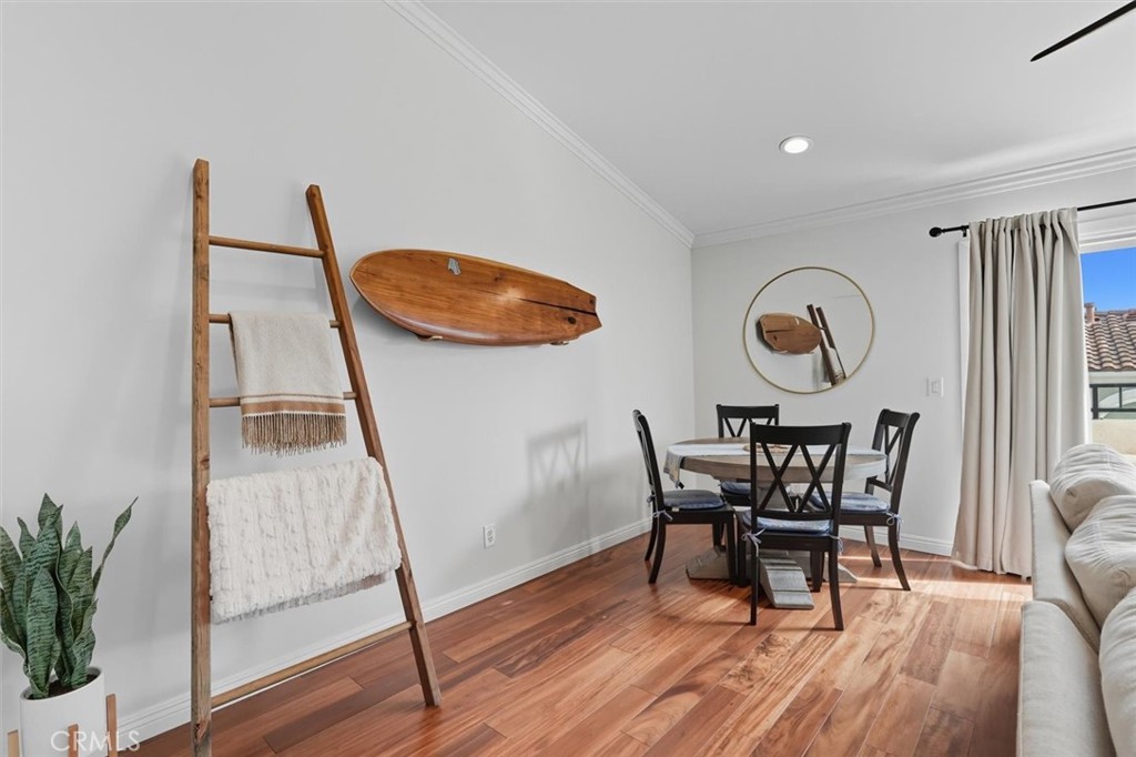 220 S Helberta Avenue E