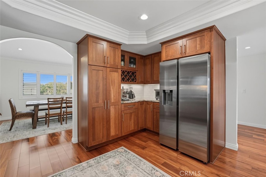 220 S Helberta Avenue E