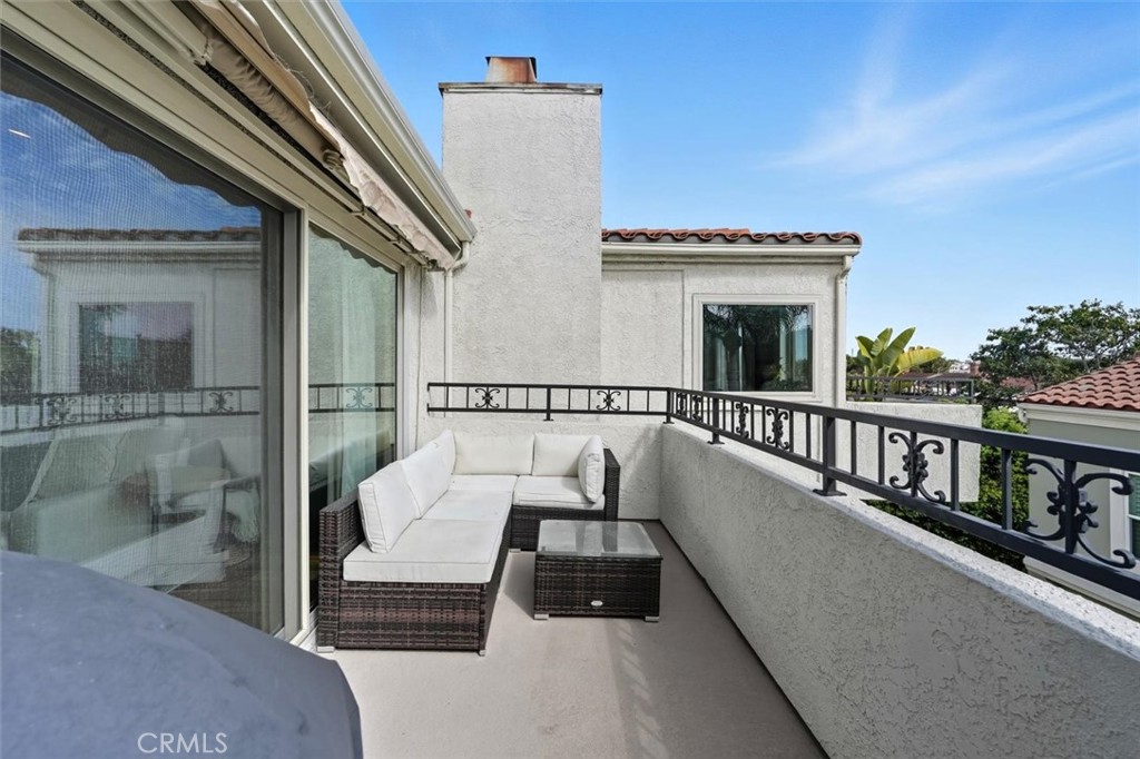 220 S Helberta Avenue E