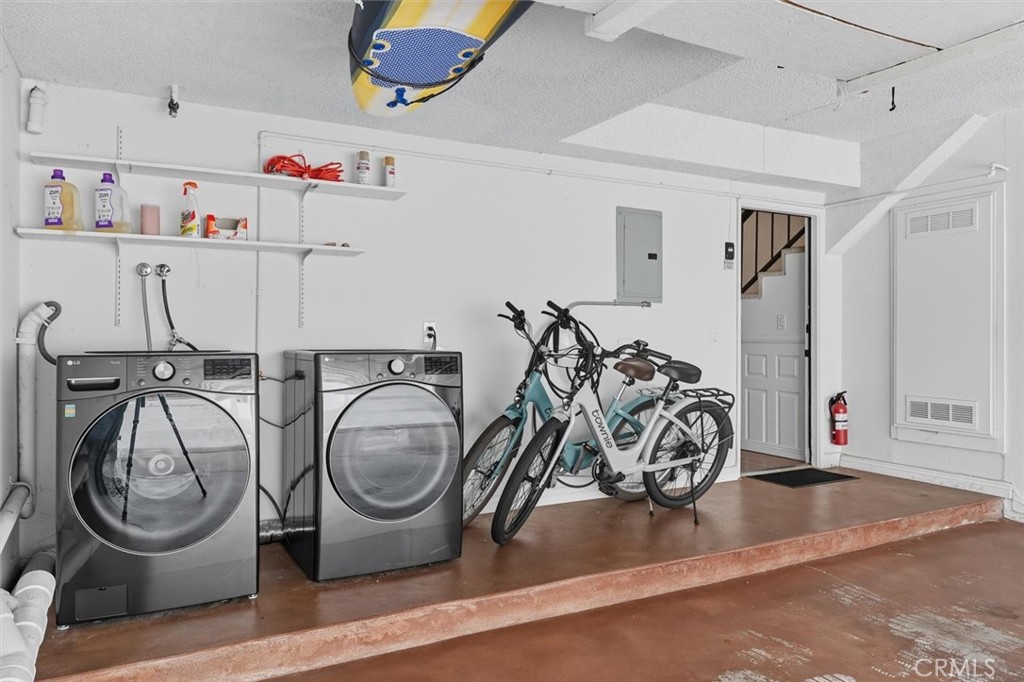 220 S Helberta Avenue E