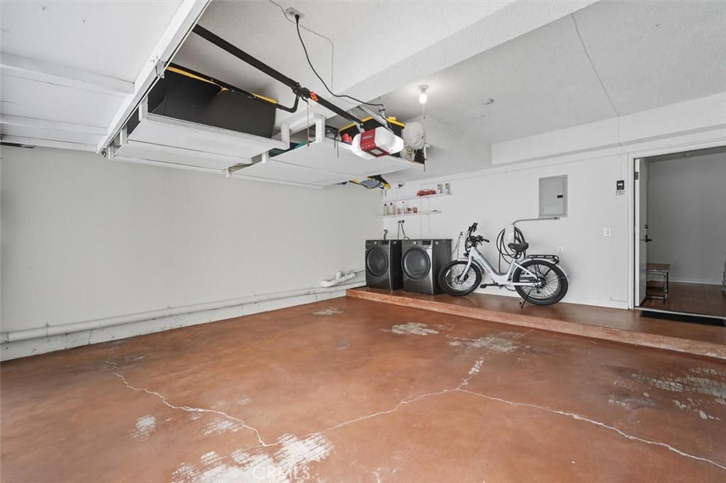 220 S Helberta Avenue E