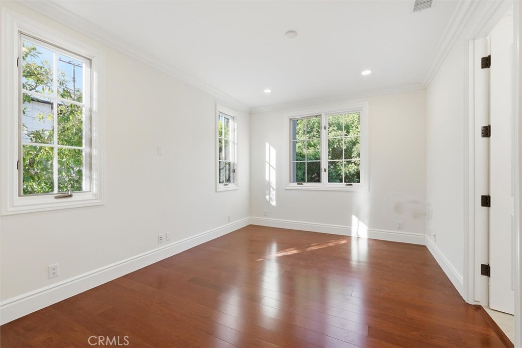 1331 Voorhees Avenue