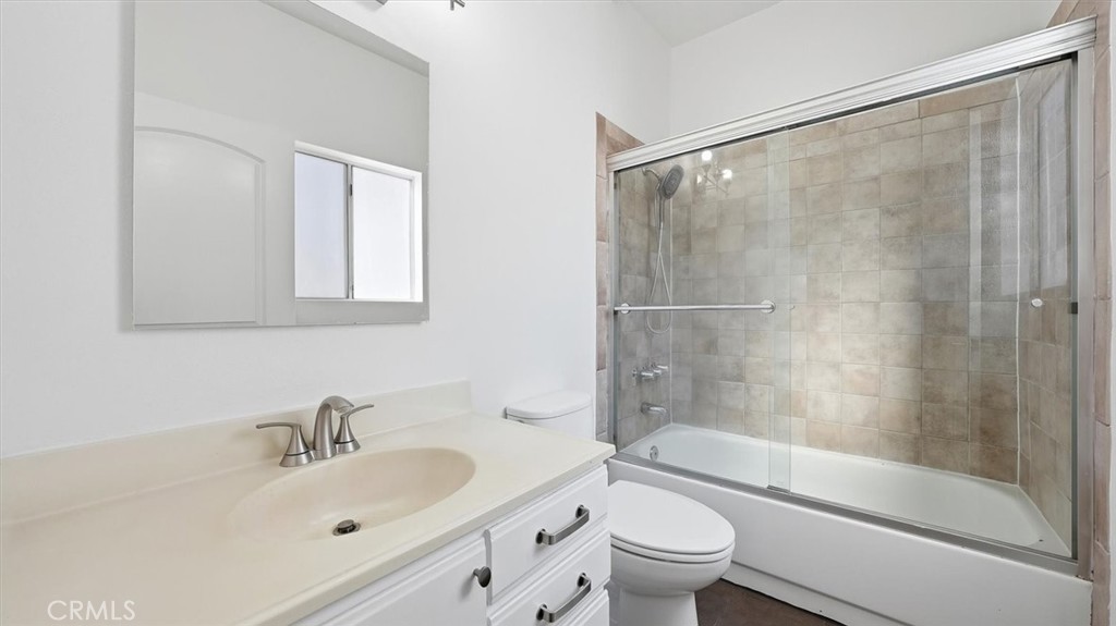 11822 Goshen Avenue 303