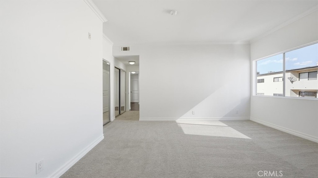 11822 Goshen Avenue 303