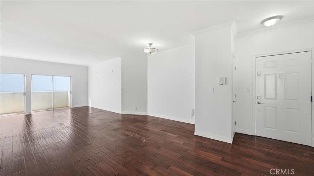 11822 Goshen Avenue 303