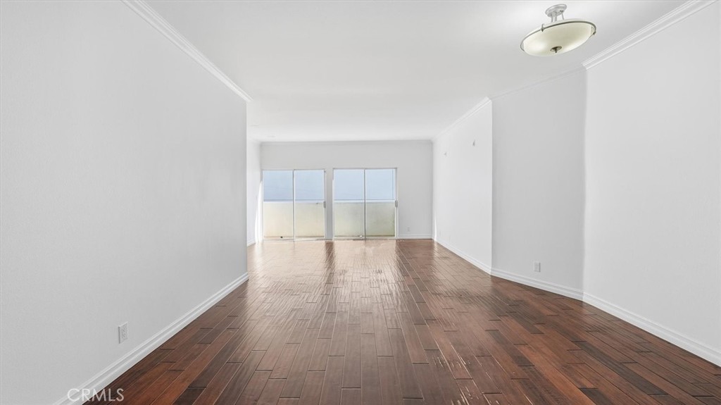 11822 Goshen Avenue 303