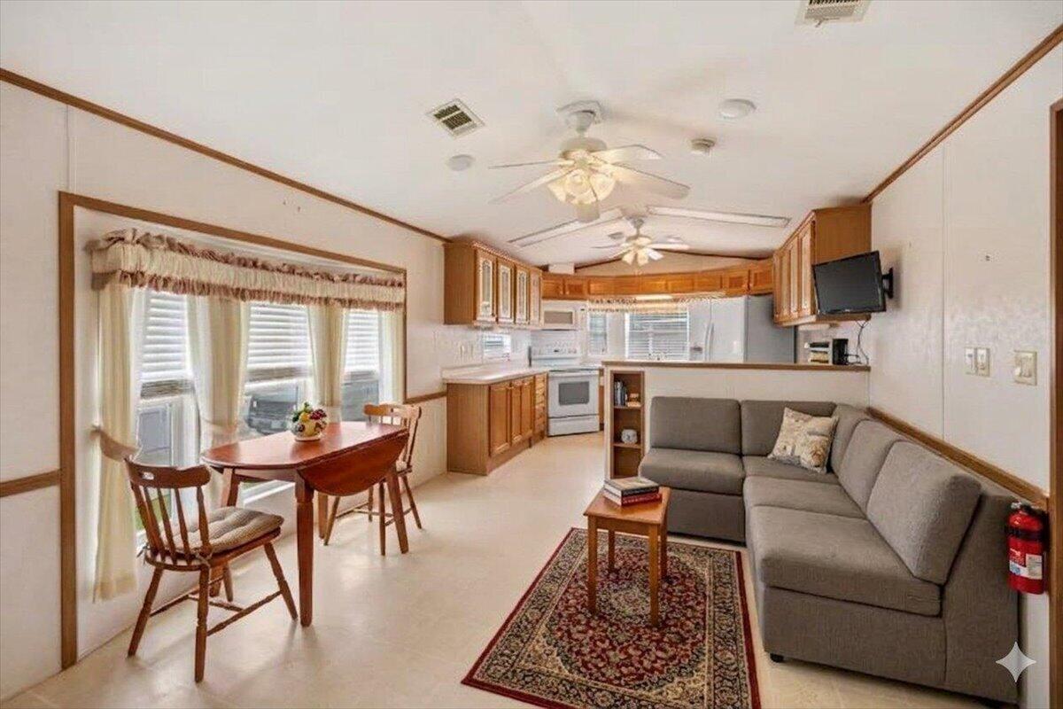 50 W Bradley Street LOT 12