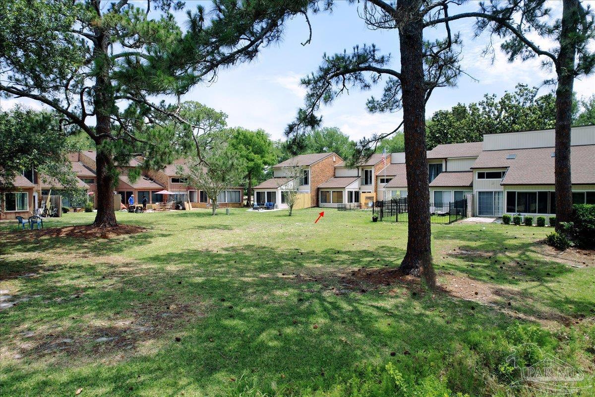 4831 Huron Dr