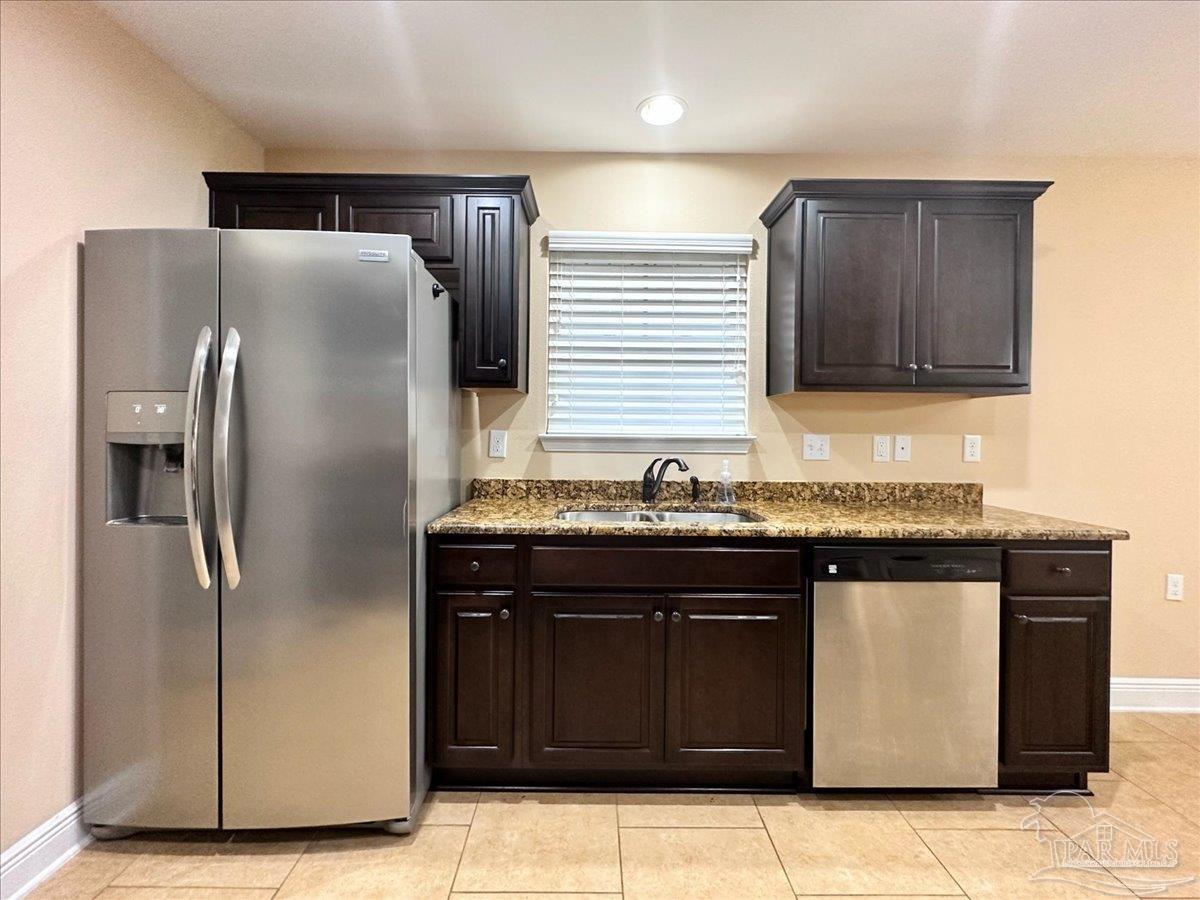 5761 Jade Moon Cir