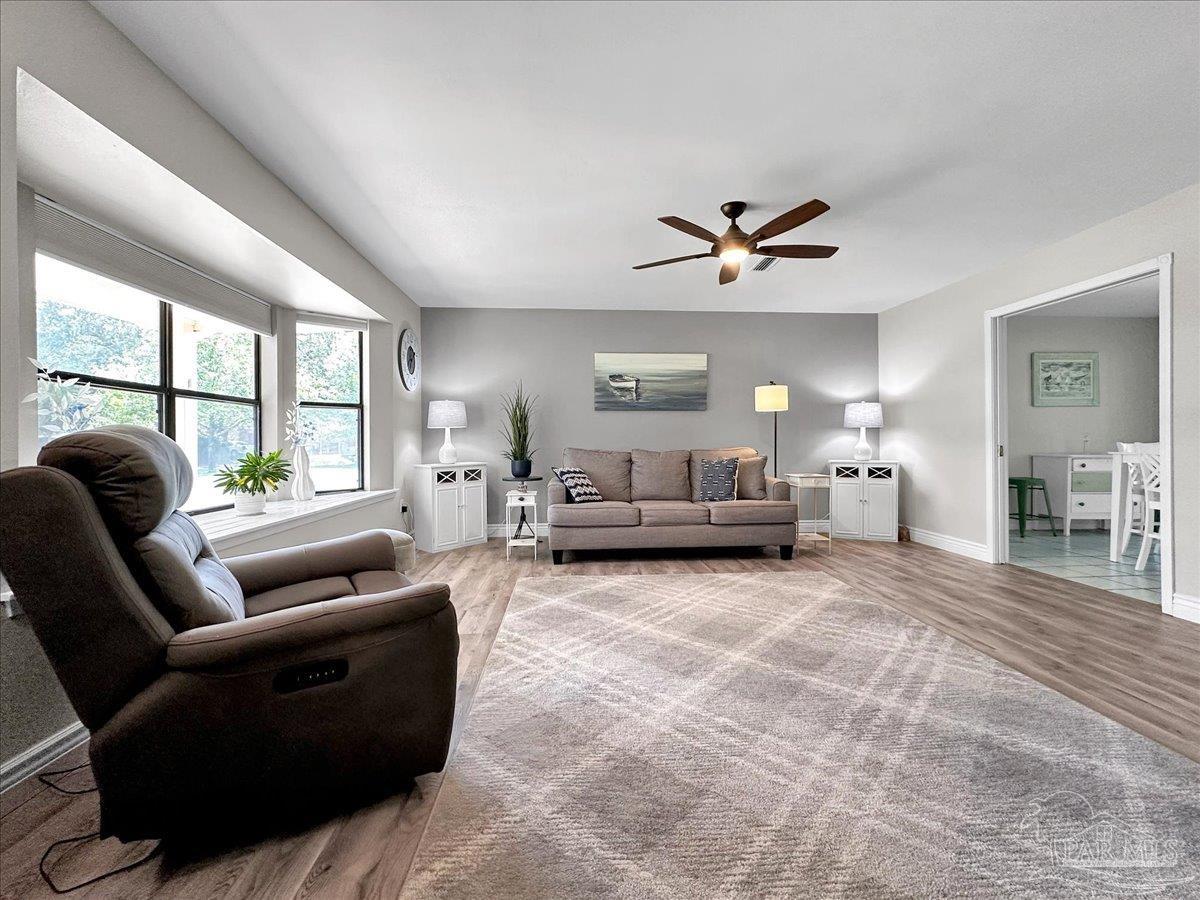 6502 Calle De Lago