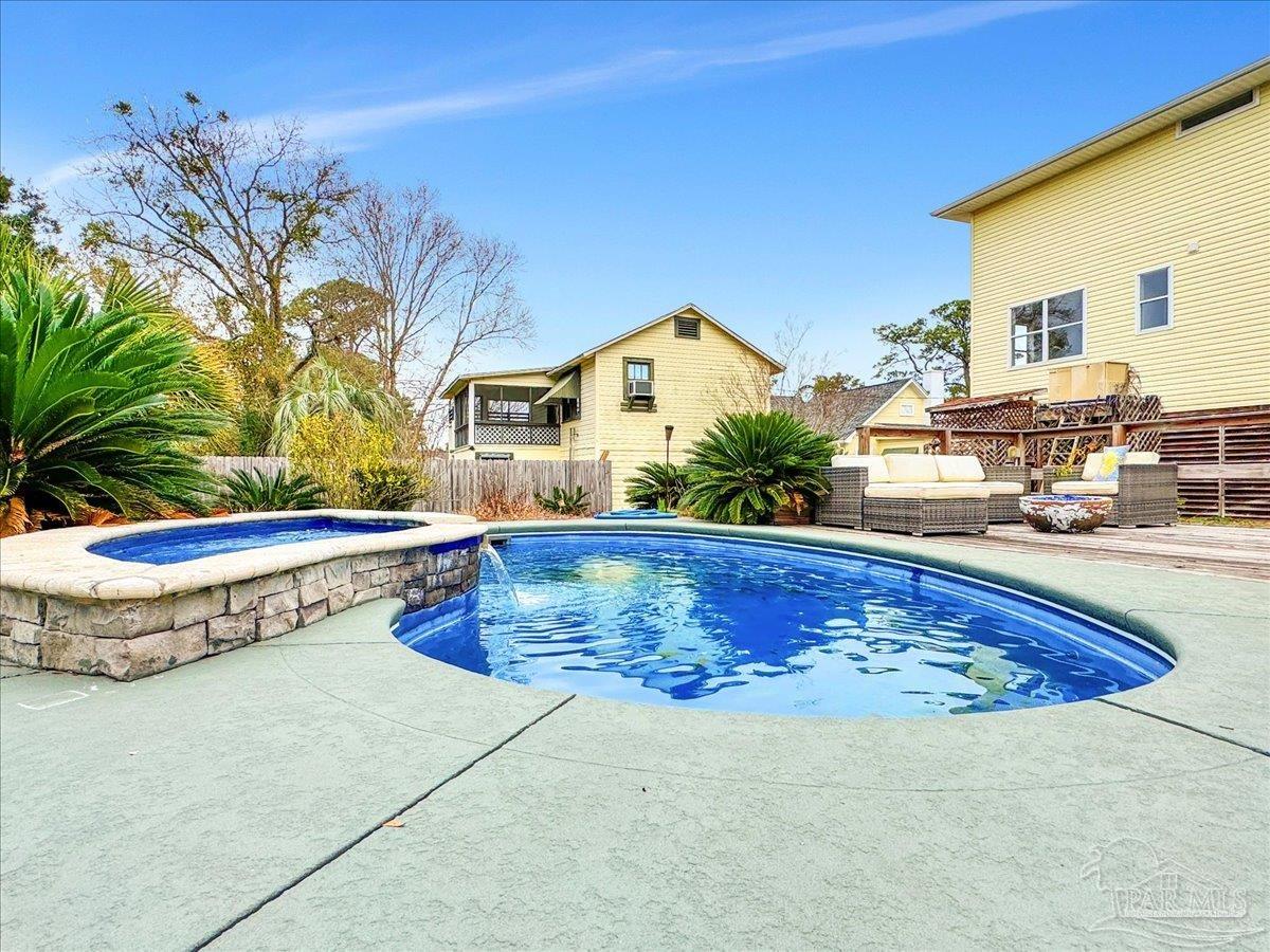 507 Palomar Dr