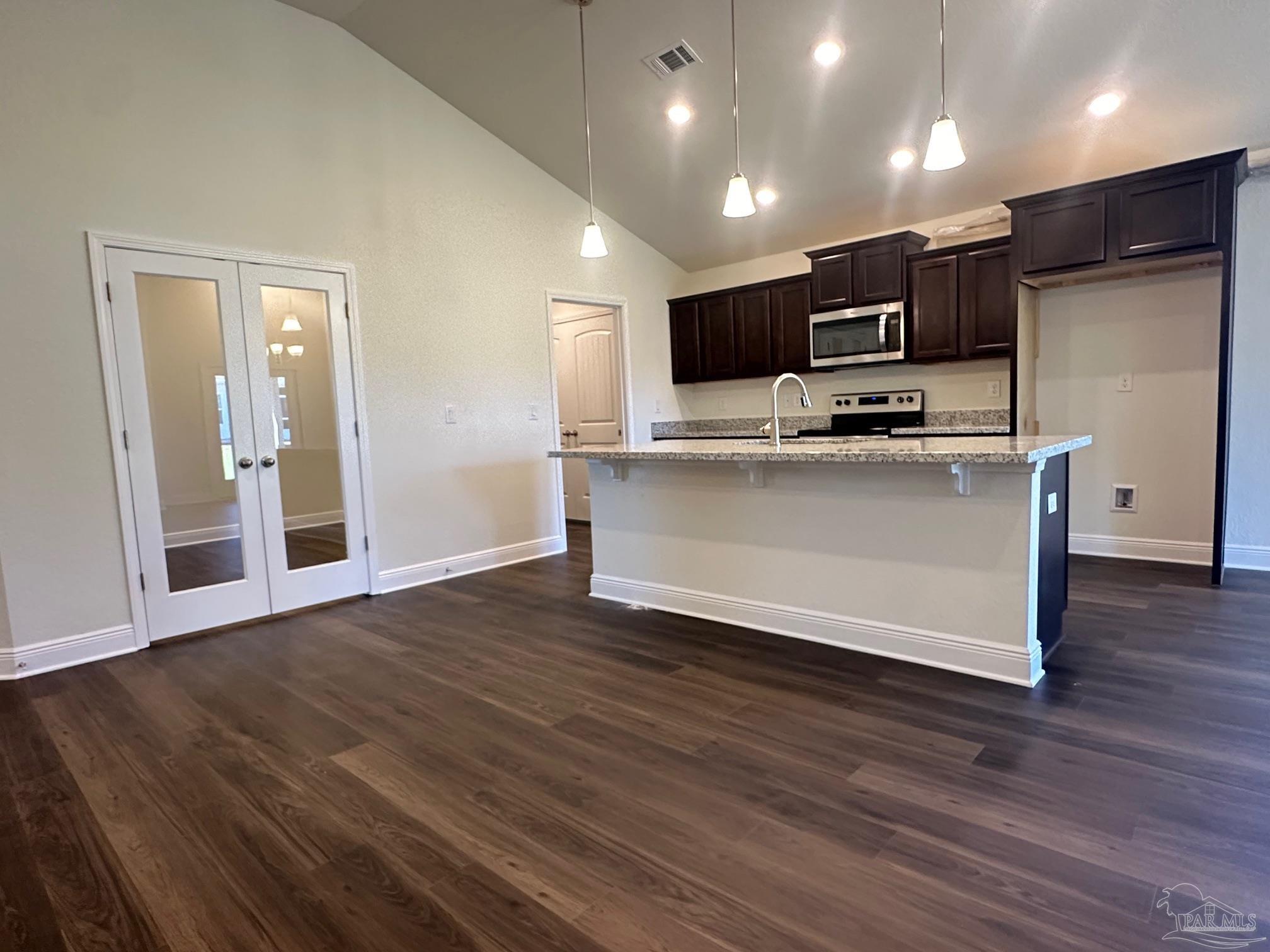 2403 Privet Berry Dr