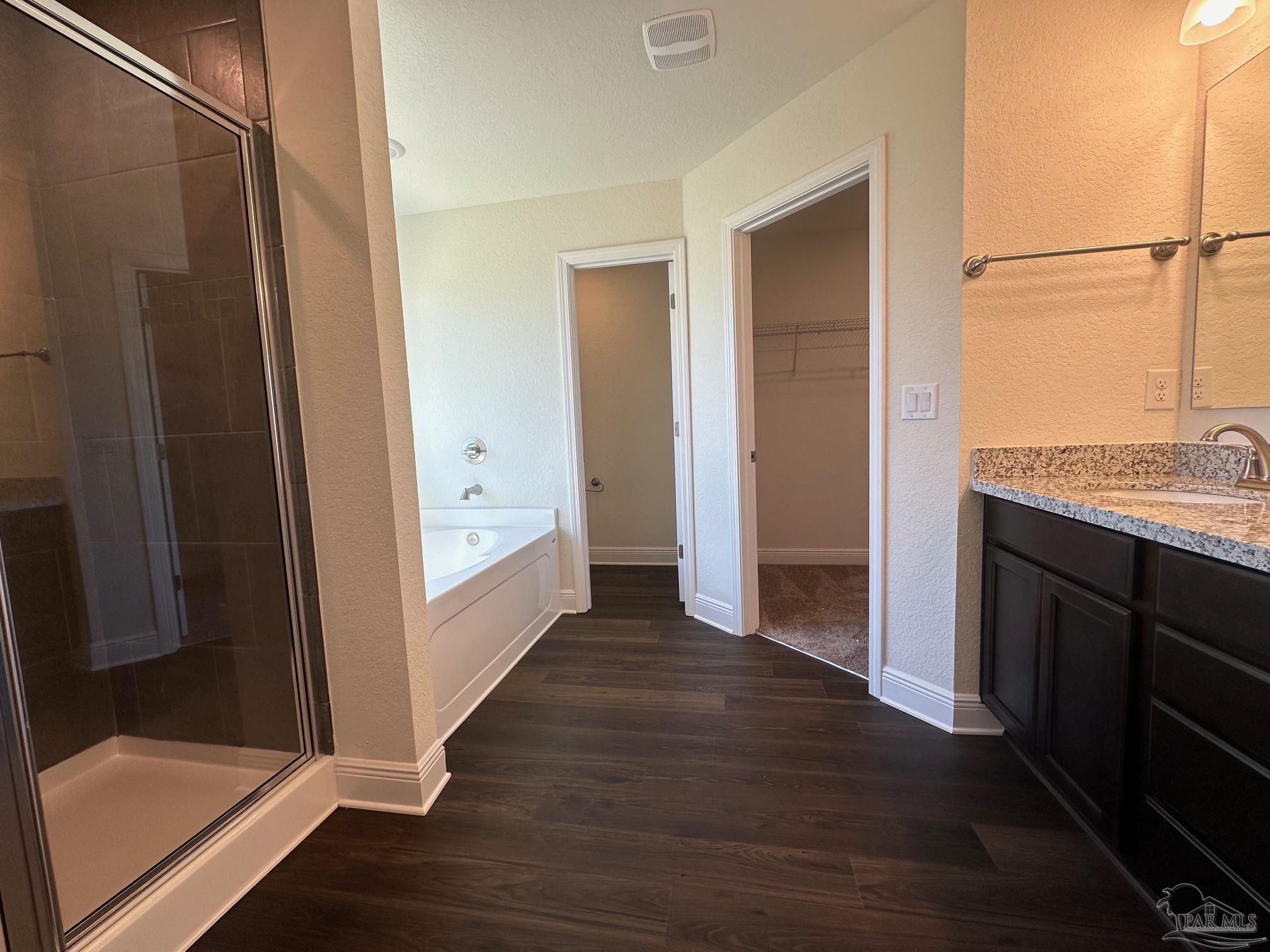 2403 Privet Berry Dr