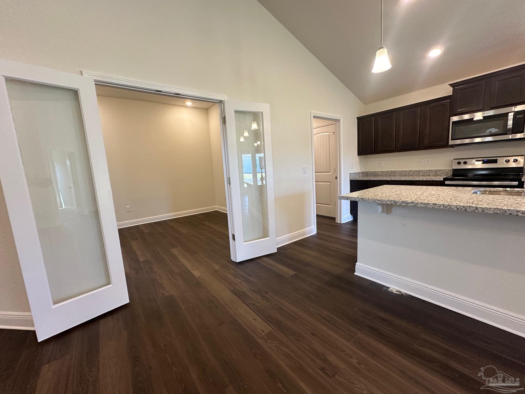 2403 Privet Berry Dr
