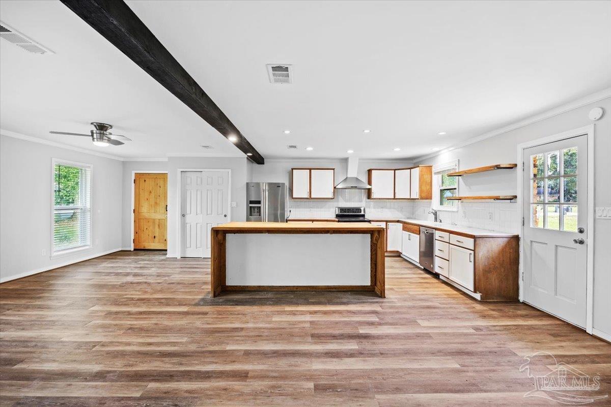 2327 Inda Ave