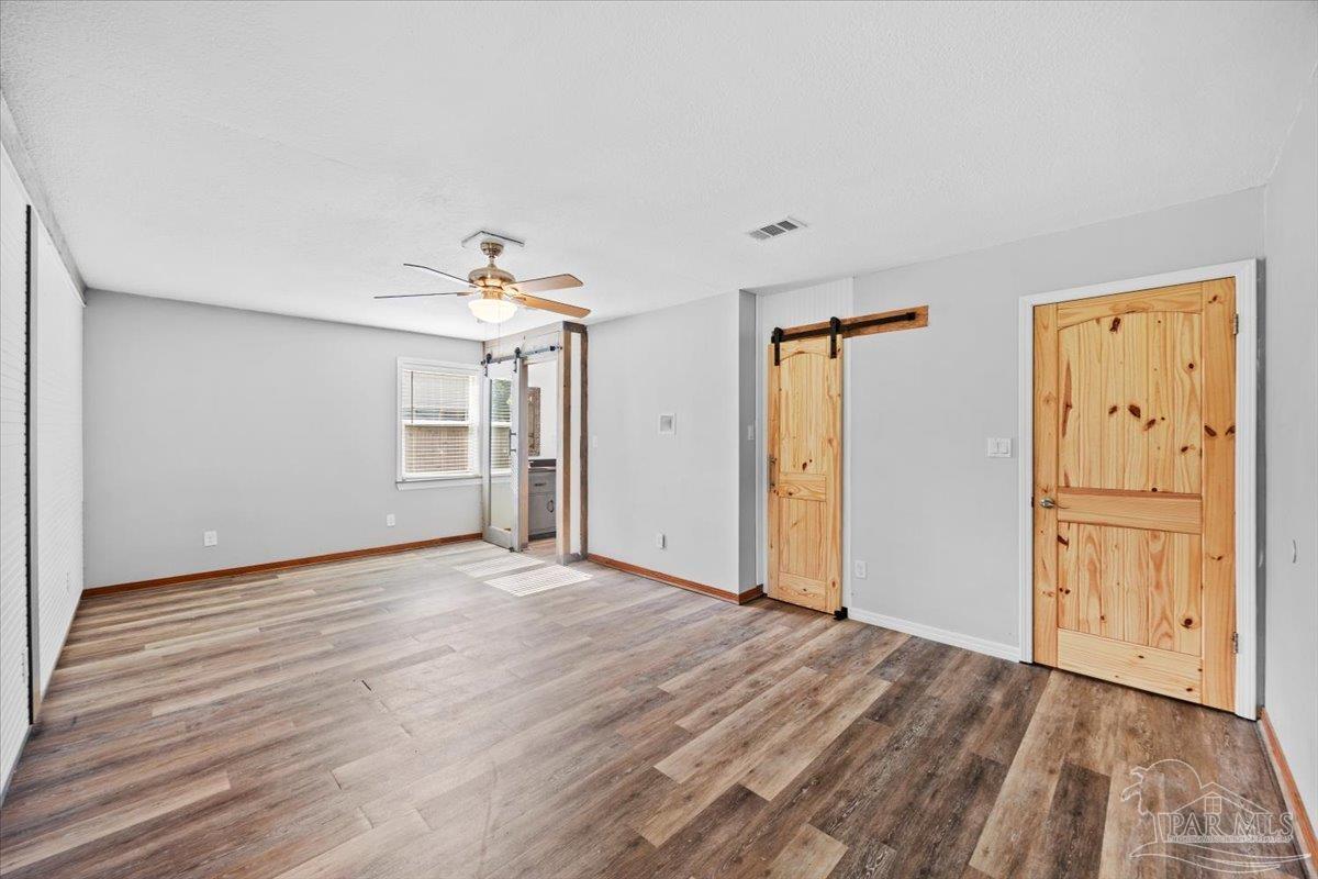 2327 Inda Ave