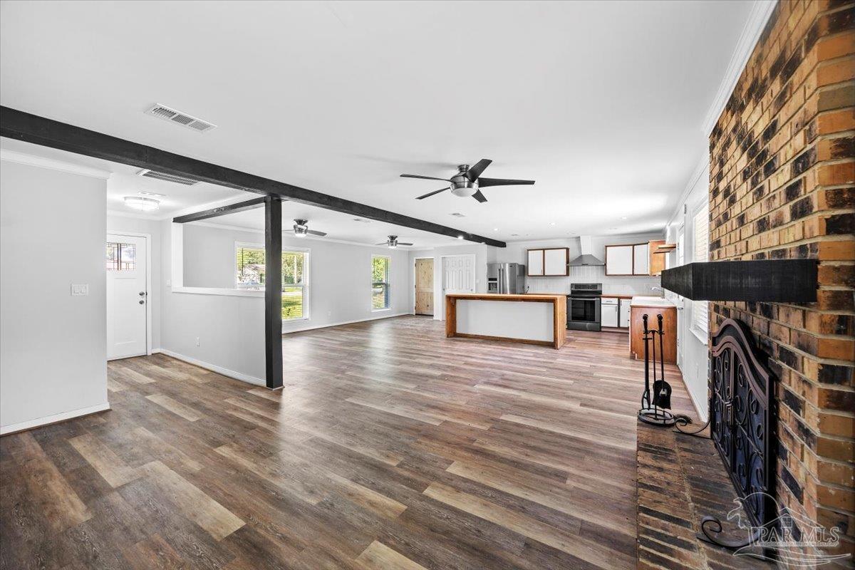 2327 Inda Ave