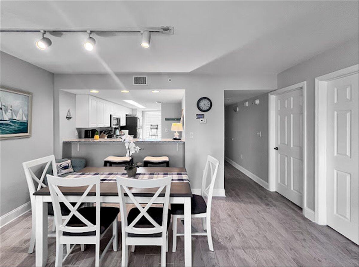 895 Santa Rosa Boulevard, UNIT 212