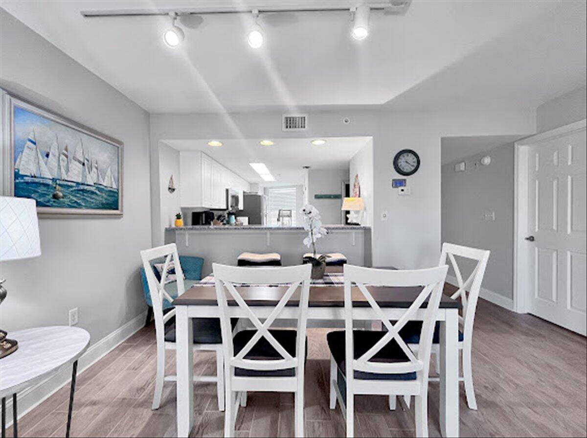 895 Santa Rosa Boulevard, UNIT 212