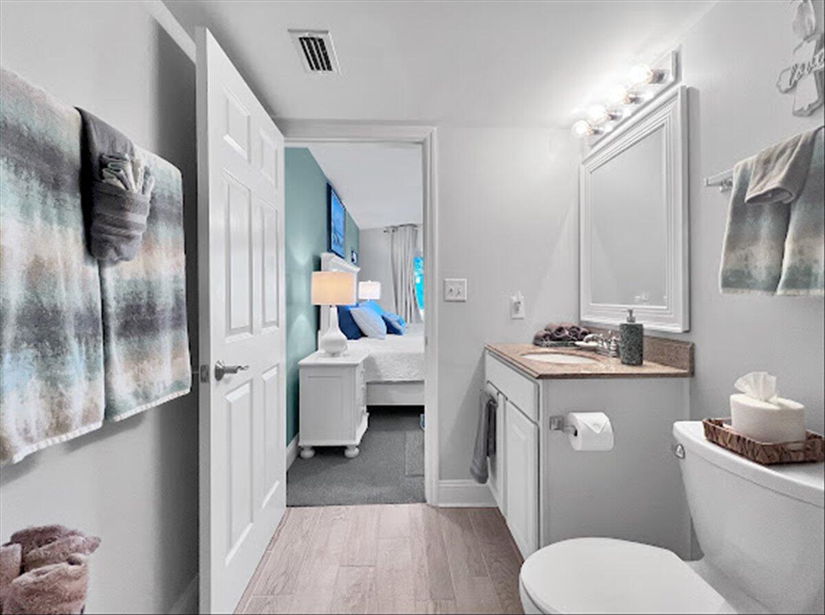 895 Santa Rosa Boulevard, UNIT 212
