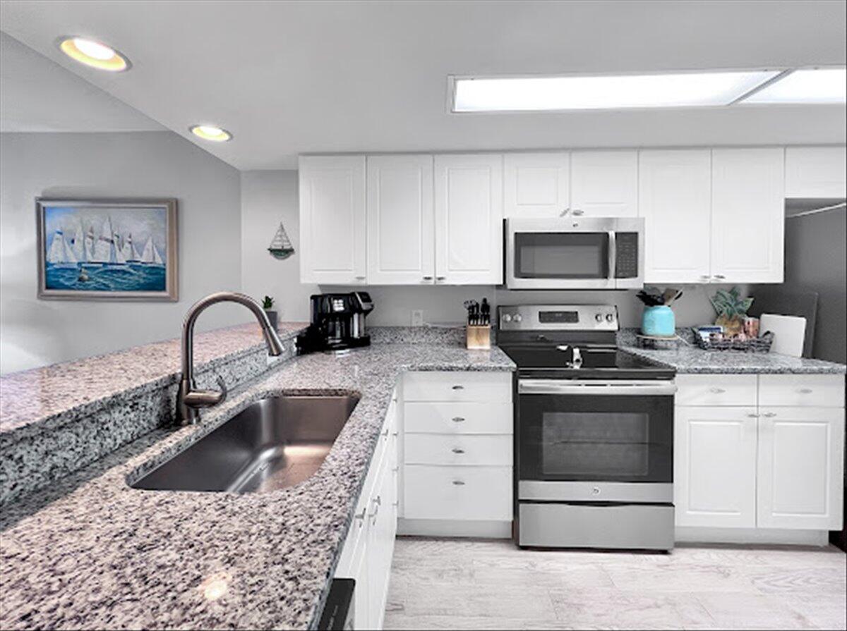 895 Santa Rosa Boulevard, UNIT 212