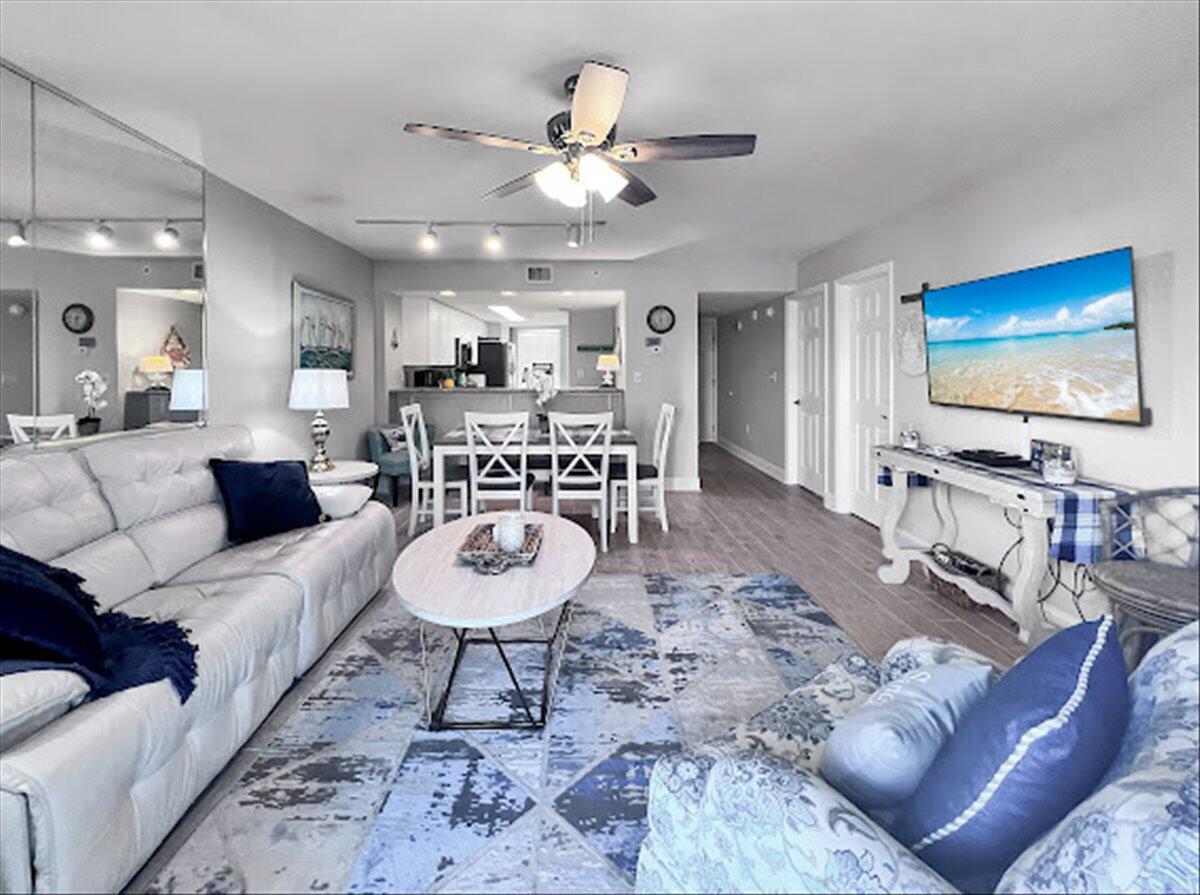 895 Santa Rosa Boulevard, UNIT 212