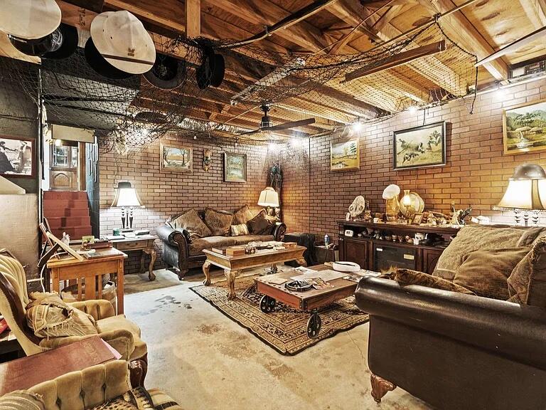 3194 Bay Ridge Drive